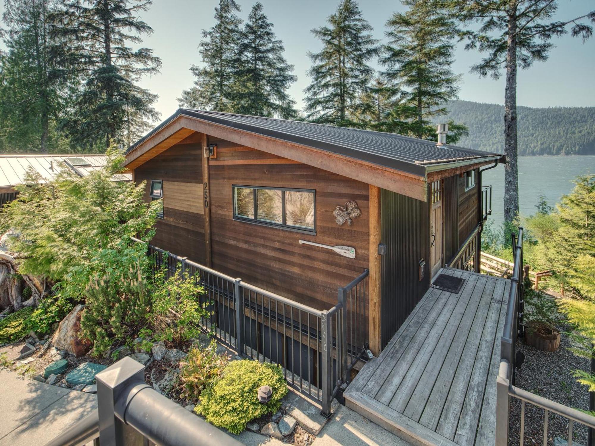 Handsome Dan'S Vacation Cottage Rentals Port Renfrew Luaran gambar