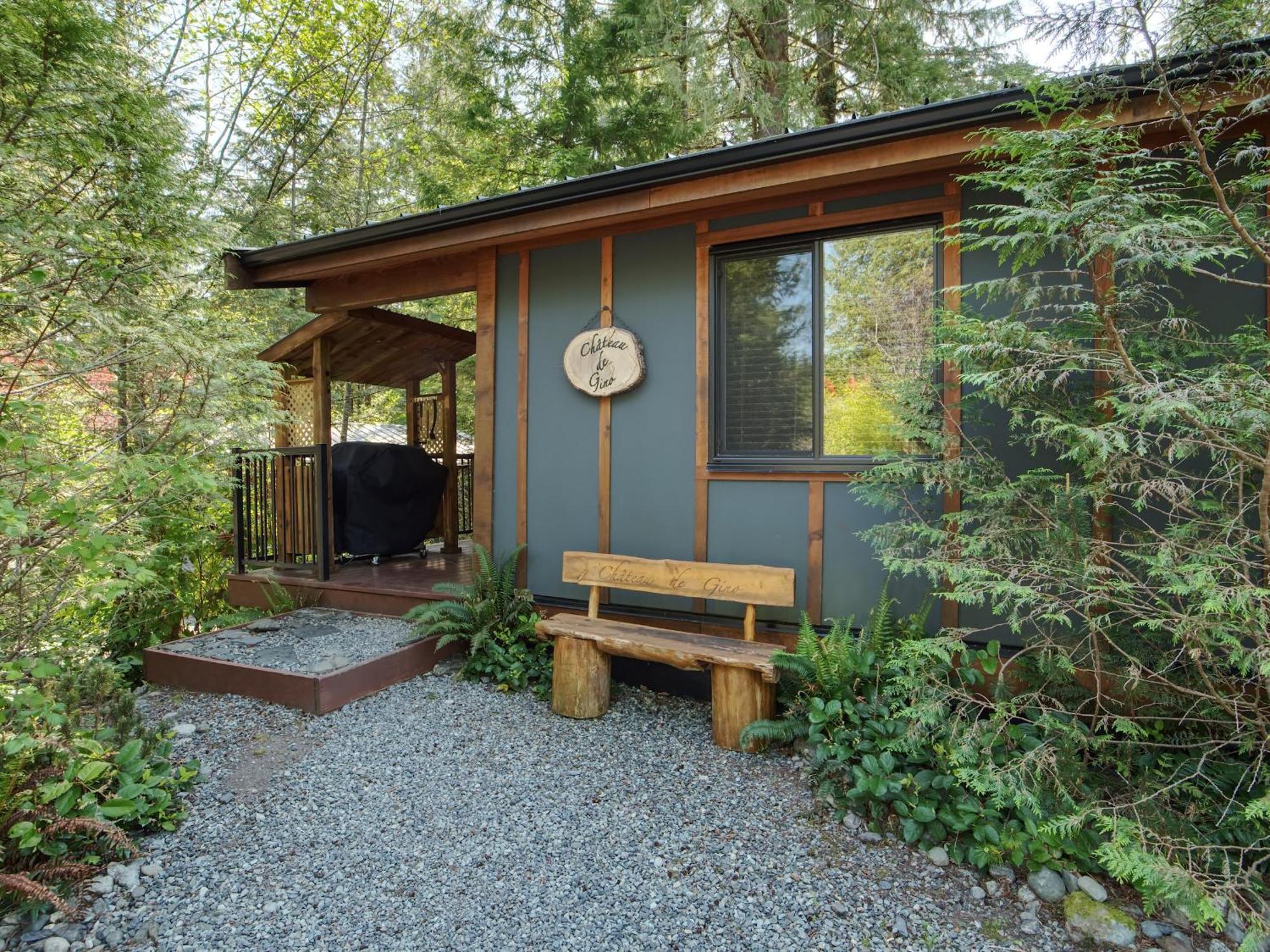 Handsome Dan'S Vacation Cottage Rentals Port Renfrew Bilik gambar