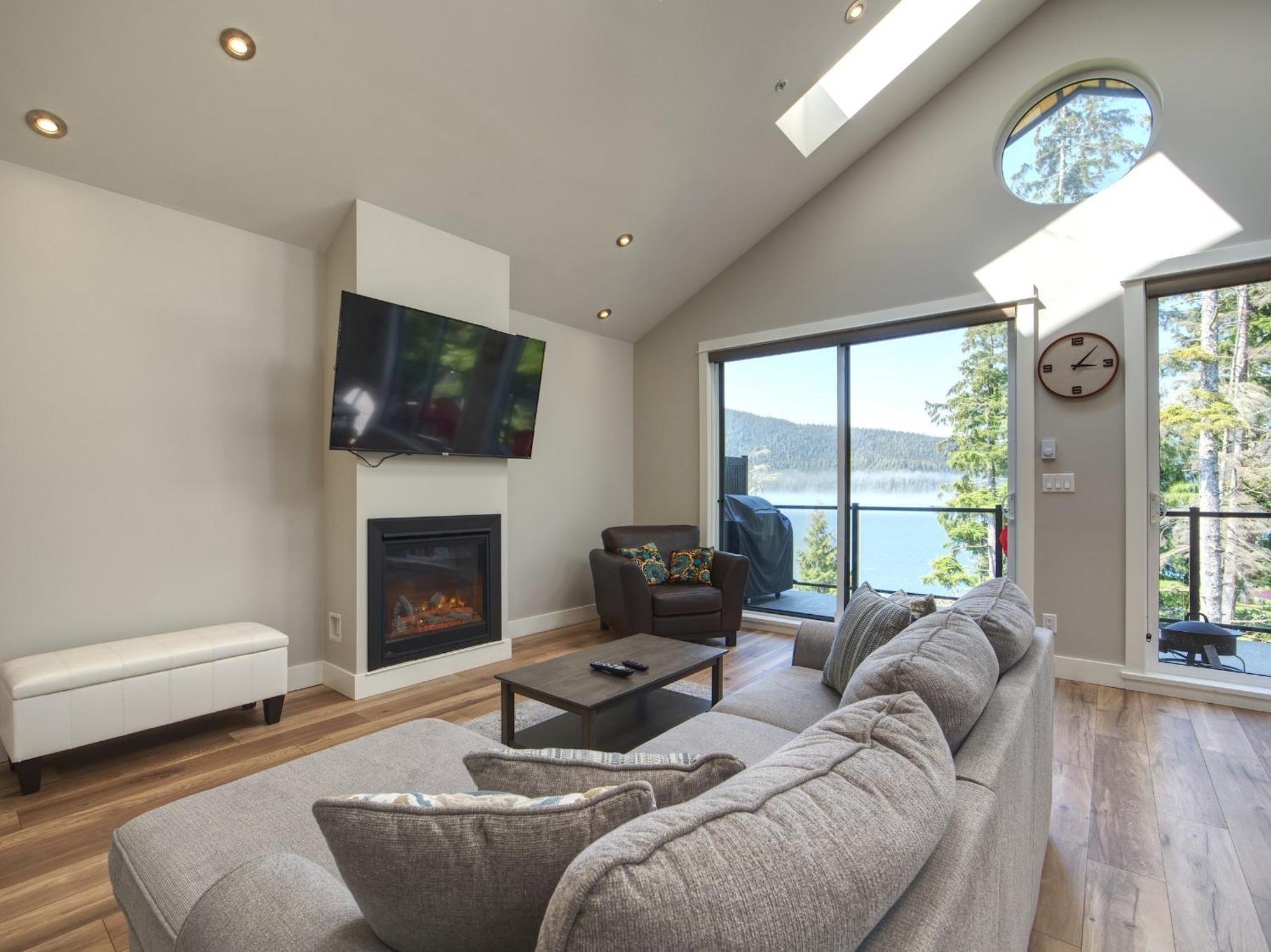 Handsome Dan'S Vacation Cottage Rentals Port Renfrew Bilik gambar