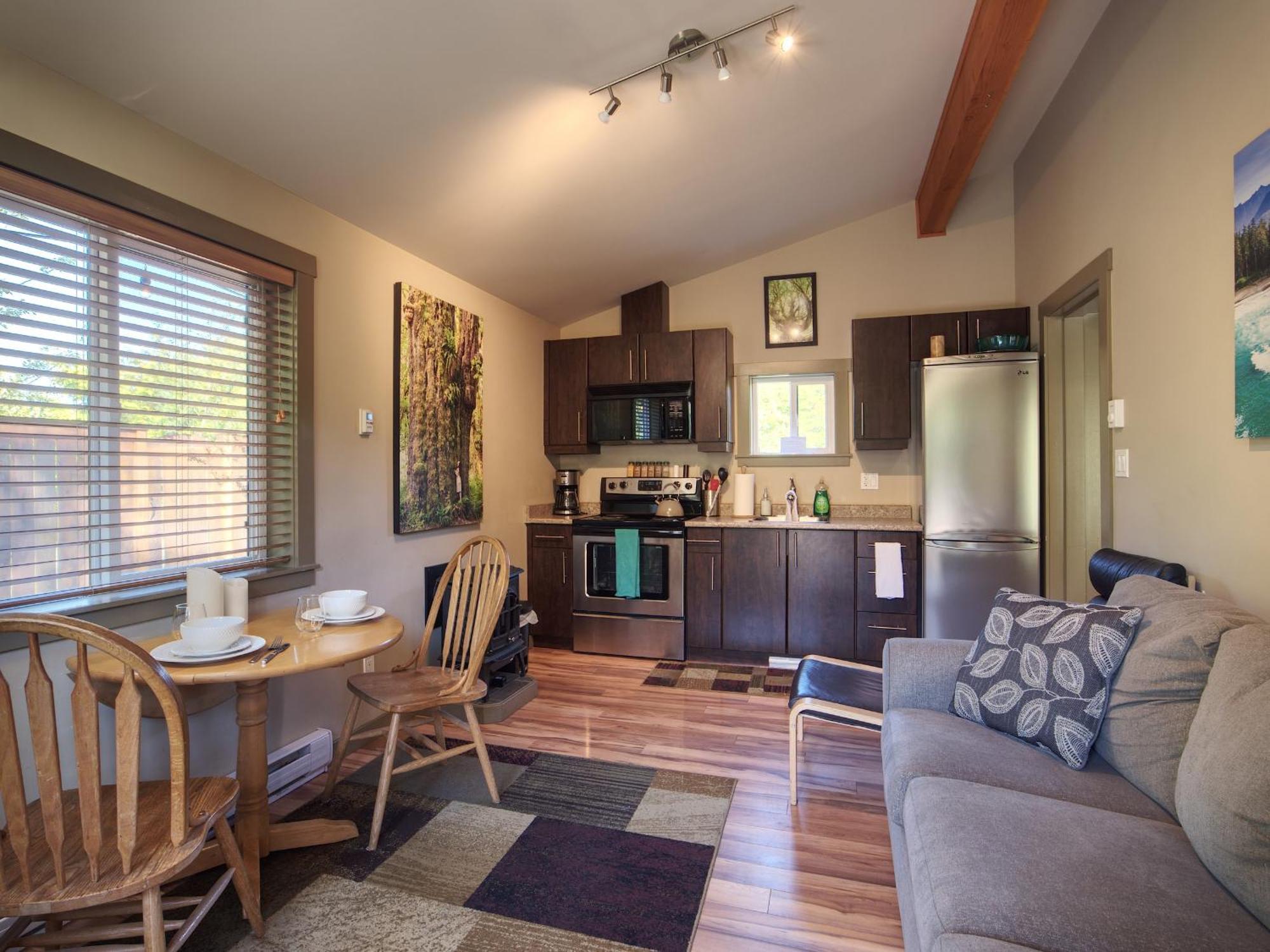 Handsome Dan'S Vacation Cottage Rentals Port Renfrew Bilik gambar
