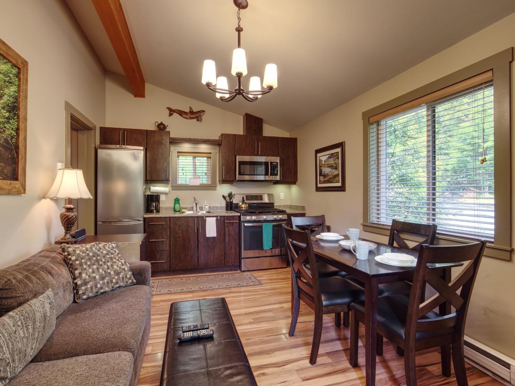Handsome Dan'S Vacation Cottage Rentals Port Renfrew Bilik gambar